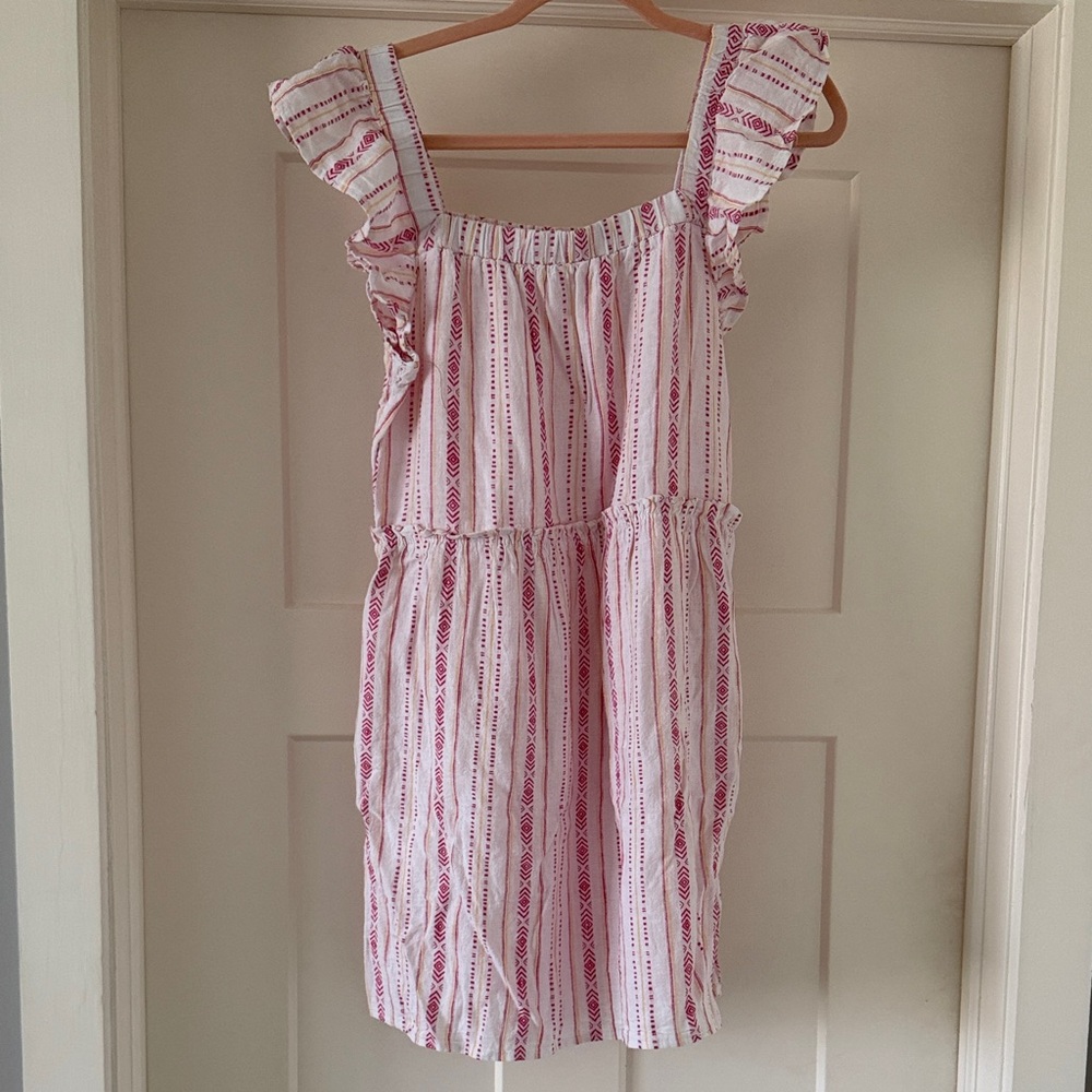 Time and Tru Red and White Patterned Top